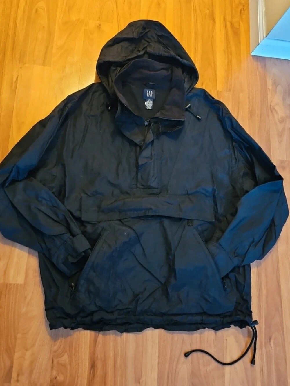 Vintage GAP All Black WindBreaker